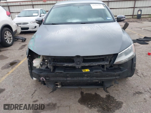 2013 Volkswagen Jetta SE with VIN 3VWDP7AJ2DM418282, listed as a IAAI auction lot 42100785 with 131,383 mi miles and . Bid and sale history available at DreamBid. Image 12.