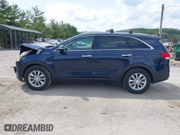 2017 Kia Sorento LX z VIN 5XYPG4A50HG290791, wystawiony jako IAAI lot #42148814 z przebiegiem 125 480 mil mil oraz . Historia ofert i sprzedaży dostępna na DreamBid. Obrazek 14.