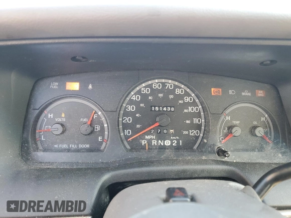 2000 Ford Crown Victoria LX z VIN 2FAFP74W0YX125595, wystawiony jako Copart lot #84675434 z przebiegiem 151 438 mil mil oraz Szkoda całkowita • Salvage title. Historia ofert i sprzedaży dostępna na DreamBid. Obrazek 9.