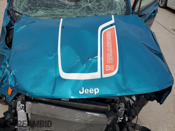 2021 Jeep Renegade Islander with VIN ZACNJDBB5MPM92000, listed as a Copart auction lot 55622165 with Not provided miles and Salvage title. Bid and sale history available at DreamBid. Image 12.