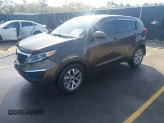 2014 Kia Sportage LX with VIN KNDPB3AC9E7648454, listed as a IAAI auction lot 41898146 with 200,934 mi miles. Bid and sale history available at carsss.com. Image 2.
