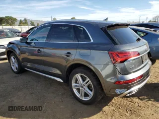 2021 Audi Q5 Premium Plus with VIN WA1E2AFY7M2100121, listed as a Copart auction lot 42444255 with 24,855 mi miles and Salvage Title. Bid and sale history available at carsss.com. Image 2.
