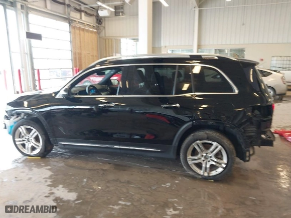 2022 Mercedes-Benz GLB with VIN W1N4M4HB8NW180263, listed as a IAAI auction lot 41320166 with 48,803 mi miles. Bid and sale history available at carsss.com. Image 15.