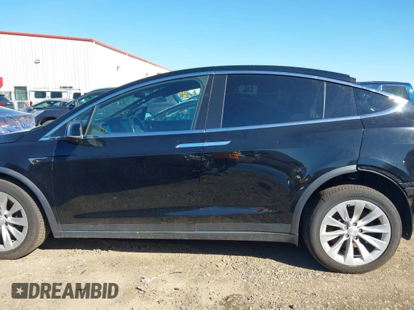 2019 Tesla Model X 75D with VIN 5YJXCDE2XKF161371, listed as a IAAI auction lot 41174741 with 34,979 mi miles. Bid and sale history available at carsss.com. Image 13.