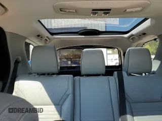 2018 Land Rover Discovery HSE Luxury with VIN SALRT2RV9JA062932, listed as a Copart auction lot 47009644 with 61,965 mi miles. Bid and sale history available at carsss.com. Image 10.