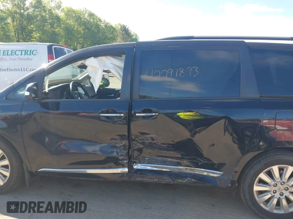 2015 Toyota Sienna Limited z VIN 5TDDK3DC9FS126641, wystawiony jako IAAI lot #42291893 z przebiegiem 103 235 mil mil oraz . Historia ofert i sprzedaży dostępna na DreamBid. Obrazek 14.