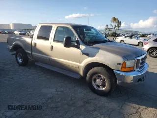 2001 Ford Super Duty F-250 XL with VIN 1FTNW20S81EA81948, listed as a Copart auction lot 49008325 with 211,966 mi miles and Salvage Title. Bid and sale history available at carsss.com. Image 4.