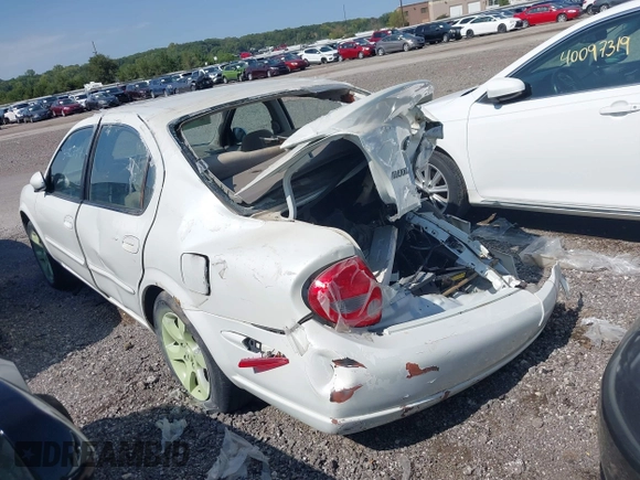 2000 Nissan Maxima GXE with VIN JN1CA31D3YT535608, listed as a IAAI auction lot 40024772 with 282,778 mi miles and . Bid and sale history available at DreamBid. Image 3.