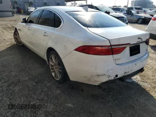2016 Jaguar XF 35t Prestige with VIN SAJBE4BV5GCY14312, listed as a Copart auction lot 82659774 with 0 mi miles and Clean Title. Bid and sale history available at carsss.com. Image 2.