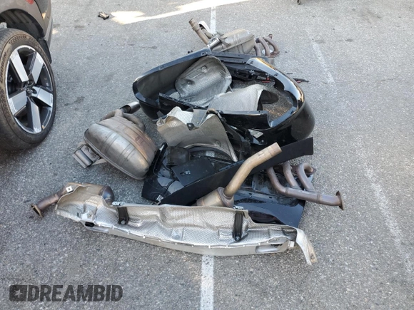 2006 Porsche 911 Carrera with VIN WP0CA29996S755359, listed as a Copart auction lot 45865585 with 18,993 mi miles and Salvage Title. Bid and sale history available at DreamBid. Image 12.