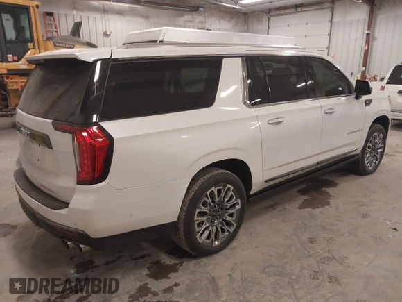 2023 GMC Yukon XL Denali Ultimate with VIN 1GKS2KKL9PR557408, listed as a IAAI auction lot 41275837 with 19,556 mi miles. Bid and sale history available at carsss.com. Image 4.