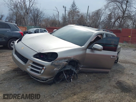 2008 Porsche Cayenne S с VIN WP1AB29PX8LA50620, выставлен на аукционе IAAI как лот 42000403 с пробегом Не указан миль и . История ставок и продаж доступна на DreamBid. Изображение 17.