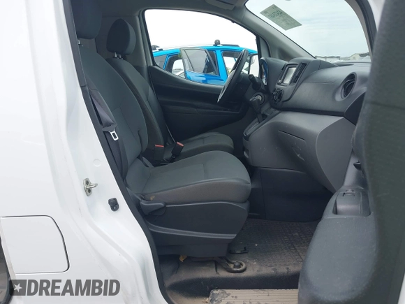 2020 Nissan NV200 SV z VIN 3N6CM0KN8LK708338, wystawiony jako IAAI lot #42473489 z przebiegiem Nie podano mil oraz . Historia ofert i sprzedaży dostępna na DreamBid. Obrazek 5.