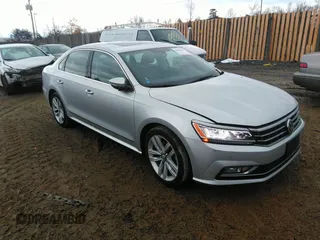 2017 Volkswagen Passat SE z VIN 1VWGT7A37HC075454, wystawiony jako IAAI lot #40572637 z przebiegiem 44 818 mil mil oraz . Historia ofert i sprzedaży dostępna na DreamBid. Obrazek 1.