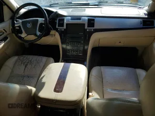 2007 Cadillac Escalade z VIN 1GYFK63887R245962, wystawiony jako Copart lot #52580555 z przebiegiem 180 182 mil mil oraz Szkody całkowita. Historia ofert i sprzedaży dostępna na DreamBid. Obrazek 8.