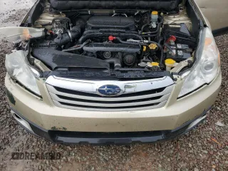 2010 Subaru Outback Premium All-Weather Anniversary z VIN 4S4BRBCC9A3350660, wystawiony jako Copart lot #55619945 z przebiegiem 161 392 mil mil oraz Szkoda całkowita • Salvage title. Historia ofert i sprzedaży dostępna na DreamBid. Obrazek 11.