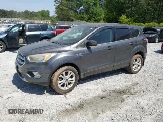 2017 Ford Escape SE z VIN 1FMCU9GD4HUE42763, wystawiony jako Copart lot #53512165 z przebiegiem 50 248 mil mil oraz Szkoda całkowita • Salvage title. Historia ofert i sprzedaży dostępna na DreamBid. Obrazek 1.