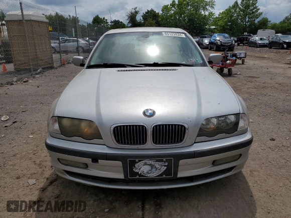 1999 BMW 3 Series 328i with VIN WBAAM5337XFR09689, listed as a Copart auction lot 65123834 with 200,062 mi miles and Clean Title. Bid and sale history available at DreamBid. Image 5.