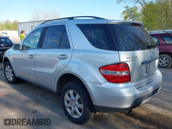 2007 Mercedes-Benz M 350 with VIN 4JGBB86E47A279277, listed as a IAAI auction lot 42212093 with 223,939 mi miles and . Bid and sale history available at DreamBid. Image 3.