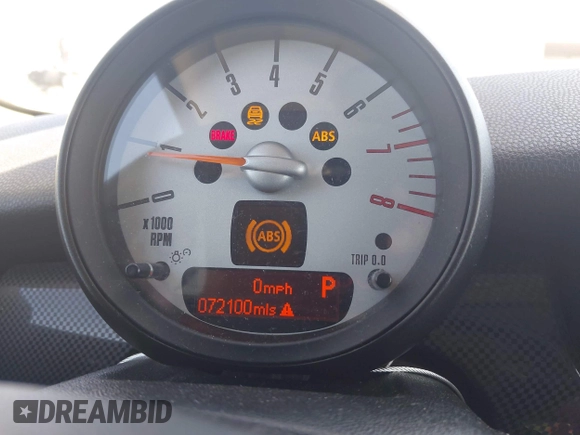 2013 MINI Hardtop S with VIN WMWSV3C54DT389391, listed as a IAAI auction lot 42141136 with 72,100 mi miles and . Bid and sale history available at DreamBid. Image 7.