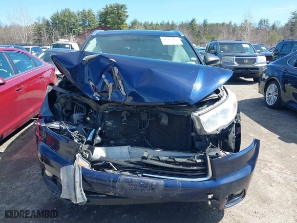 2014 Toyota Highlander XLE with VIN 5TDJKRFH2ES009559, listed as a IAAI auction lot 41913766 with 175,290 mi miles. Bid and sale history available at carsss.com. Image 11.