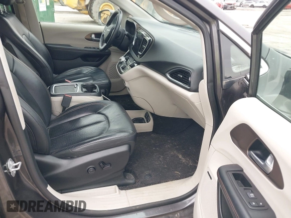 2018 Chrysler Pacifica Touring L Plus с VIN 2C4RC1EG9JR127976, выставлен на аукционе IAAI как лот 42178877 с пробегом Не указан миль и . История ставок и продаж доступна на DreamBid. Изображение 5.