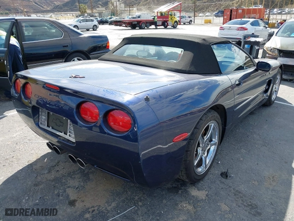 2000 Chevrolet Corvette with VIN 1G1YY32G1Y5116581, listed as a IAAI auction lot 41621271 with 52,216 mi miles. Bid and sale history available at carsss.com. Image 4.