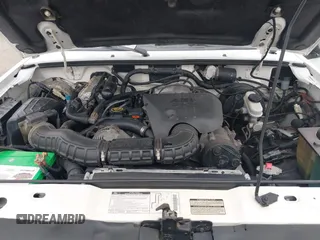 1992 Ford Explorer XL z VIN 1FMDU32X3NUD22144, wystawiony jako IAAI lot #42355356 z przebiegiem 107 047 mil mil oraz . Historia ofert i sprzedaży dostępna na DreamBid. Obrazek 10.