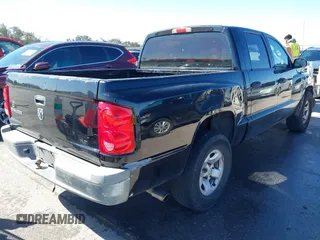 2005 Dodge Dakota ST with VIN 1D7HE28K45S157490, listed as a IAAI auction lot 41778765 with 187,575 mi miles and . Bid and sale history available at DreamBid. Image 4.