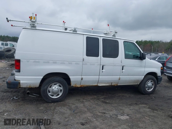 2011 Ford Econoline Cargo Commercial z VIN 1FTNE2EL3BDA19868, wystawiony jako IAAI lot #41973985 z przebiegiem 128 980 mil mil oraz . Historia ofert i sprzedaży dostępna na DreamBid. Obrazek 13.