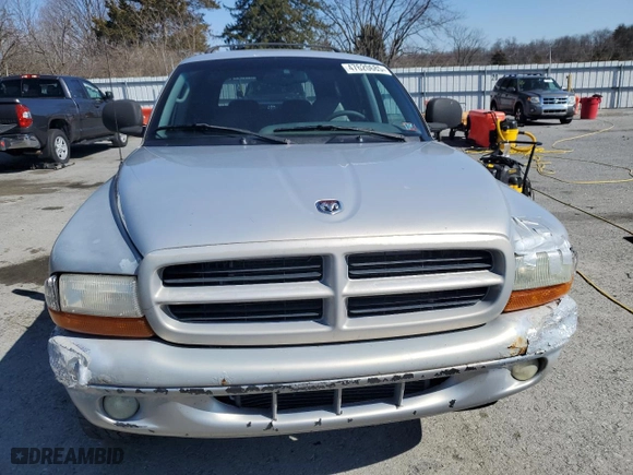 2000 Dodge Durango with VIN 1B4HS28N2YF144308, listed as a Copart auction lot 47620685 with NaN miles and Salvage Title. Bid and sale history available at carsss.com. Image 5.