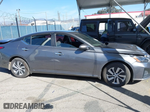 2023 Nissan Altima S with VIN 1N4BL4BV9PN417216, listed as a IAAI auction lot 41720469 with 50,965 mi miles and . Bid and sale history available at DreamBid. Image 12.