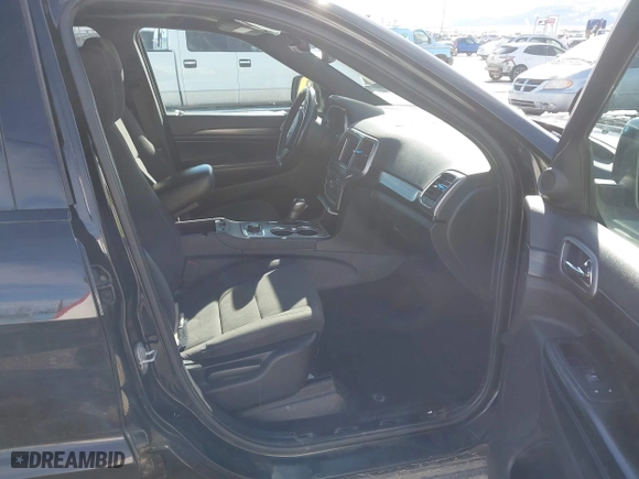 2019 Jeep Grand Cherokee Laredo E with VIN 1C4RJFAG9KC545246, listed as a IAAI auction lot 41478586 with 146,025 mi miles. Bid and sale history available at carsss.com. Image 5.