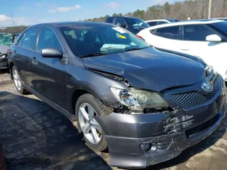 2011 Toyota Camry LE with VIN 4T1BF3EK2BU226258, listed as a IAAI auction lot 41620360 with 189,663 mi miles. Bid and sale history available at carsss.com. Image 1.