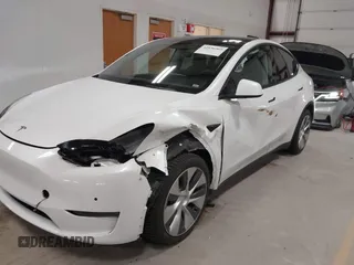 2022 Tesla Model Y Long Range z VIN 7SAYGDEE3NF358487, wystawiony jako IAAI lot #42036969 z przebiegiem 52 723 mil mil oraz . Historia ofert i sprzedaży dostępna na DreamBid. Obrazek 6.