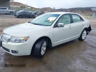2007 Lincoln MKZ with VIN 3LNHM26T97R631517, listed as a IAAI auction lot 41813657 with 57,725 mi miles and . Bid and sale history available at carsss.com. Image 17.