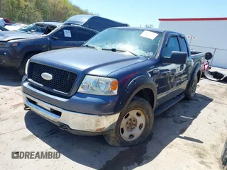 2006 Ford F-150 XLT with VIN 1FTPX14586FA70017, listed as a IAAI auction lot 42127525 with 100,555 mi miles. Bid and sale history available at carsss.com. Image 2.