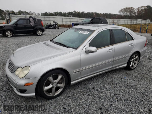 2005 Mercedes-Benz C 230 Kompressor z VIN WDBRF40JX5A787478, wystawiony jako Copart lot #84196124 z przebiegiem Nie podano mil oraz Nie do naprawy • Non repairable. Historia ofert i sprzedaży dostępna na DreamBid. Obrazek 1.