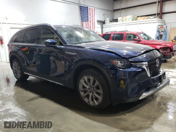 2024 Mazda CX-90 Premium Plus z VIN JM3KKEHD9R1174445, wystawiony jako Copart lot #45038705 z przebiegiem 10 178 mil mil oraz Szkoda całkowita • Salvage title. Historia ofert i sprzedaży dostępna na DreamBid. Obrazek 4.