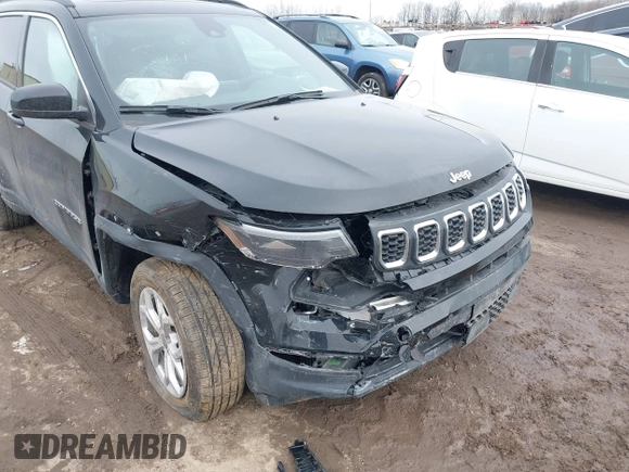 2025 Jeep Compass Latitude с VIN 3C4NJDBN2ST548767, выставлен на аукционе IAAI как лот 41747520 с пробегом 1 888 миль миль и . История ставок и продаж доступна на DreamBid. Изображение 6.