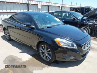 2011 Volvo C70 с VIN YV1672MC6BJ116641, выставлен на аукционе IAAI как лот 42234937 с пробегом 115 249 миль миль и . История ставок и продаж доступна на DreamBid. Изображение 1.