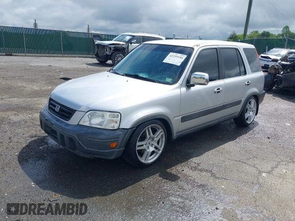 1997 Honda CR-V z VIN JHLRD1848VC057743, wystawiony jako IAAI lot #42259350 z przebiegiem 218 641 mil mil oraz . Historia ofert i sprzedaży dostępna na DreamBid. Obrazek 2.
