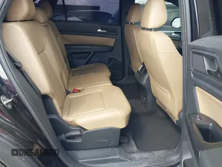 2020 Volkswagen Atlas SE z VIN 1V2YE2CA3LC224739, wystawiony jako IAAI lot #42045123 z przebiegiem 107 712 mil mil oraz . Historia ofert i sprzedaży dostępna na DreamBid. Obrazek 8.