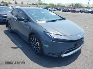 2024 Toyota Prius SE z VIN JTDACACU1R3033326, wystawiony jako IAAI lot #42174204 z przebiegiem 11 273 mil mil oraz . Historia ofert i sprzedaży dostępna na DreamBid. Obrazek 1.