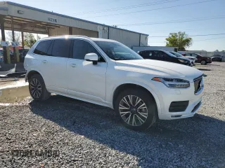 2022 Volvo XC90 Momentum with VIN YV4102CK3N1871325, listed as a Copart auction lot 46592915 with 21,147 mi miles and Salvage Title. Bid and sale history available at DreamBid. Image 4.