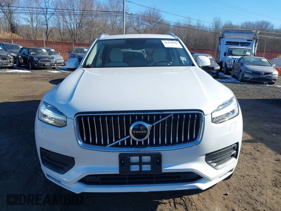 2022 Volvo XC90 Momentum with VIN YV4102PK2N1863761, listed as a IAAI auction lot 41430040 with 29,141 mi miles. Bid and sale history available at carsss.com. Image 12.