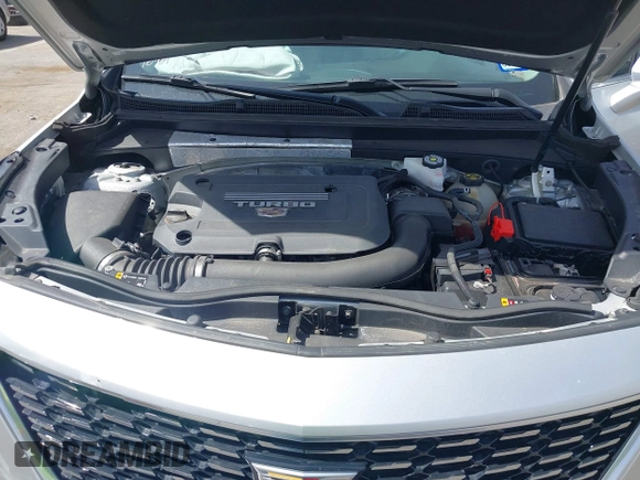 2021 Cadillac XT4 FWD Premium Luxury with VIN 1GYFZCR42MF005253, listed as a IAAI auction lot 40470700 with 70,571 mi miles and . Bid and sale history available at carsss.com. Image 10.