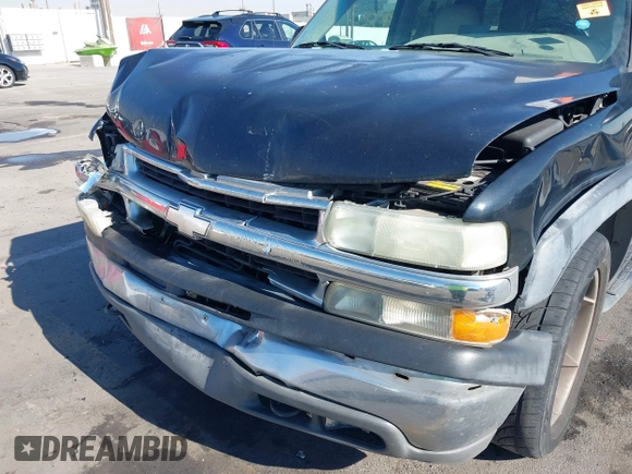 2002 Chevrolet Tahoe Z71 with VIN 1GNEK13TX2R324834, listed as a IAAI auction lot 41298063 with 1 mi miles. Bid and sale history available at carsss.com. Image 6.