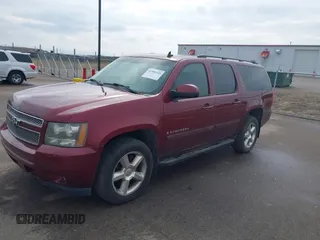 2008 Chevrolet Suburban 2LT with VIN 3GNFK16348G159436, listed as a IAAI auction lot 41981116 with Not Provided miles and . Bid and sale history available at DreamBid. Image 2.