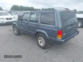 2001 Jeep Cherokee Sport with VIN 1J4FT48S61L594229, listed as a IAAI auction lot 42520336 with 190,862 mi miles and . Bid and sale history available at DreamBid. Image 3.